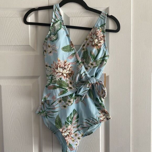 Kona Sol Women's Blue Floral One Piece Side Tie High Coverage Slimming Small NEW - Picture 1 of 6